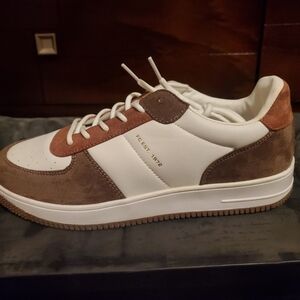 French Connection sneakers, US size 9, vegan leather/Suede, cream/brown